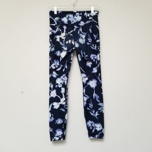 Athleta Blue Water Salutation Leggings 7/8 Size Small
